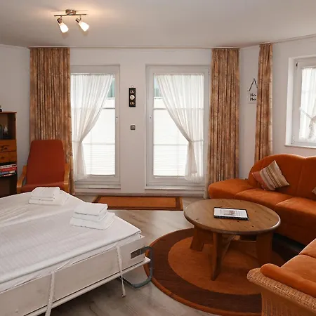 Апартаменты Residenz Rosengrund Kuestenwind Mit Schwimmbad Бюзум